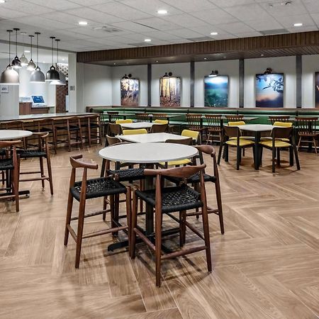 Fairfield By Marriott Port Clinton Waterfront Hotel ภายนอก รูปภาพ