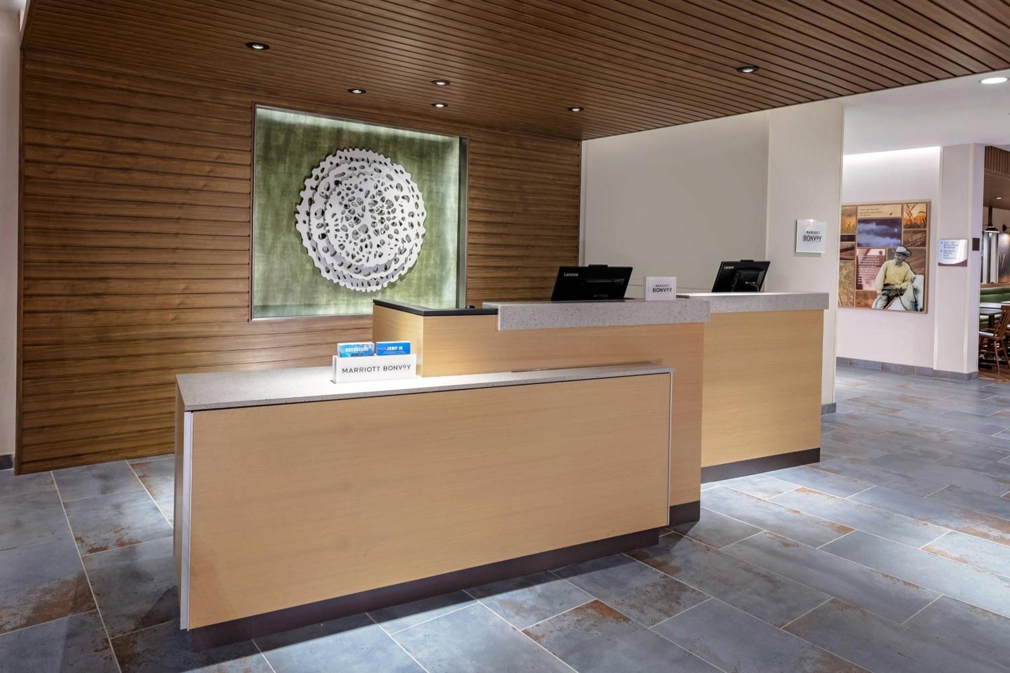 Fairfield By Marriott Port Clinton Waterfront Hotel ภายนอก รูปภาพ
